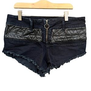 Amuse Society Jett Shorts Size 28/10